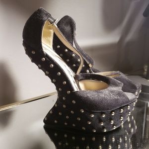 Black wedges with brass studs! Date night shoes!